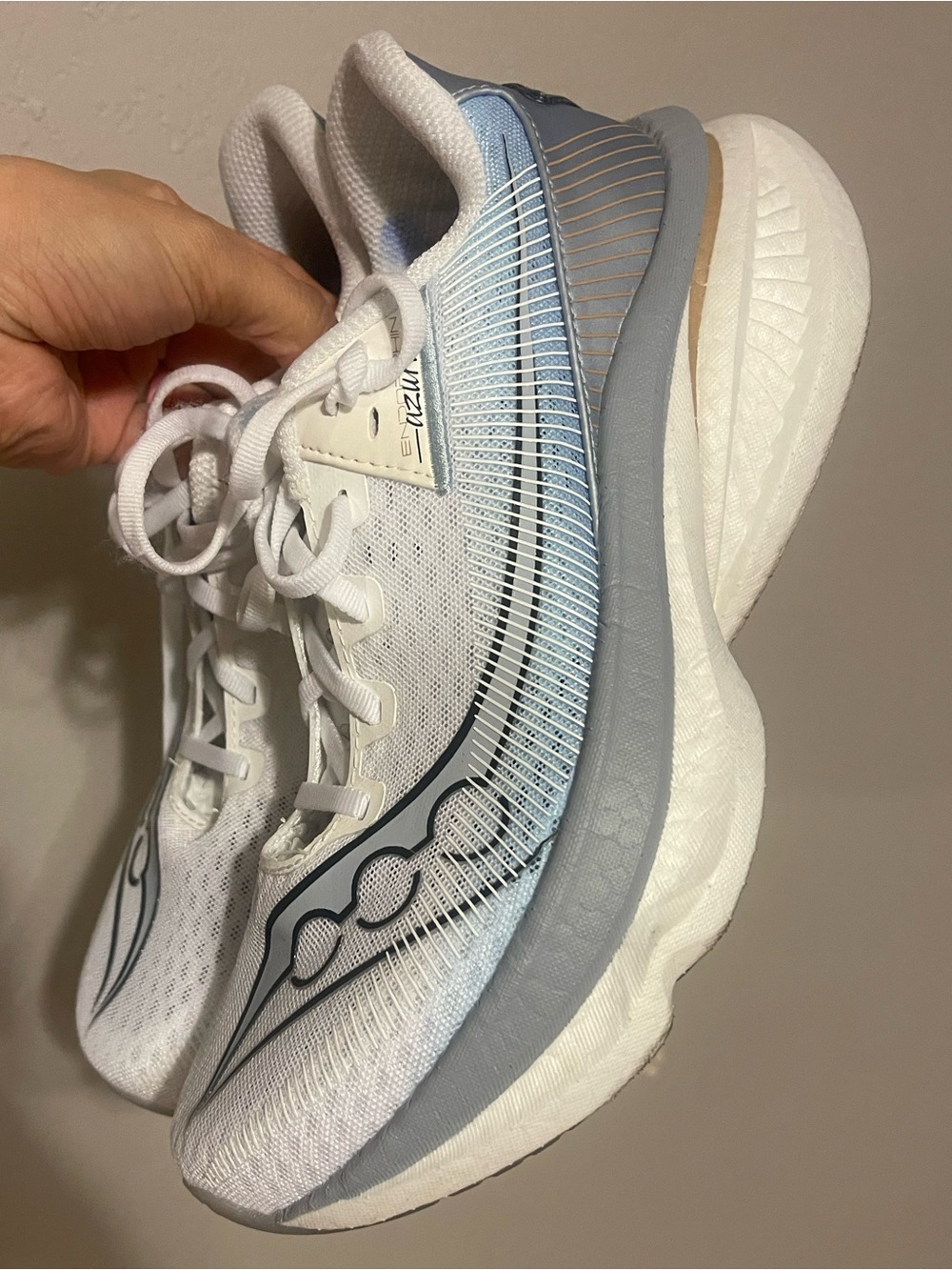 Saucony Endorphin Azura - Women’s size 8.5 - Picture 5 of 12